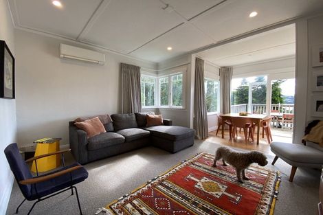 Photo of property in 35 Bayview Road, Paremata, Porirua, 5024