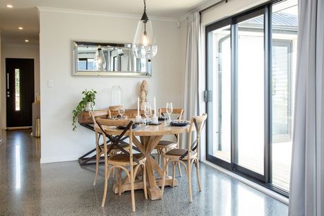 Photo of property in 31 Nobilo Road, Kumeu, 0810