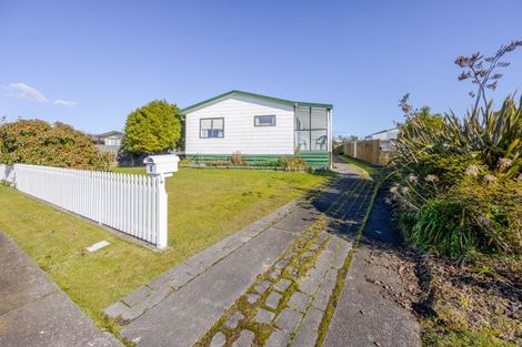 Photo of property in 2 Stiles Avenue, Waipukurau, 4200