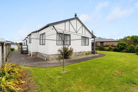 Photo of property in 18 Millhaven Place, Otaki, 5512