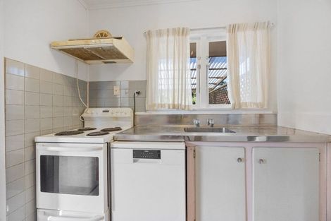 Photo of property in 84 Barrys Road, Glendene, Auckland, 0602