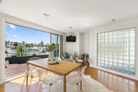 Photo of property in 11 Inga Road, Milford, Auckland, 0620