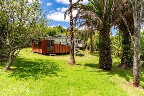Photo of property in 249 Mountain Road, Maungaturoto, 0587
