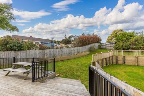 Photo of property in 48 Glenbervie Crescent, Massey, Auckland, 0614