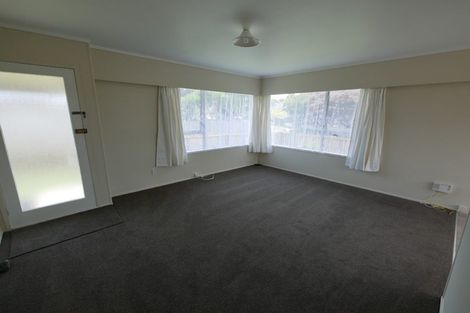 Photo of property in 1/32 Challen Close, Conifer Grove, Takanini, 2112