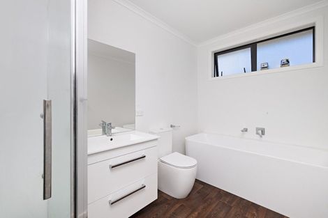 Photo of property in 2 Hauruia Way, Pyes Pa, Tauranga, 3112