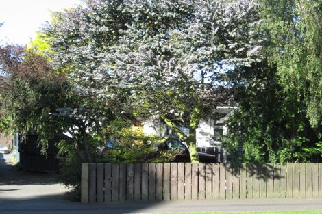 Photo of property in 376 Memorial Avenue, Burnside, Christchurch, 8053