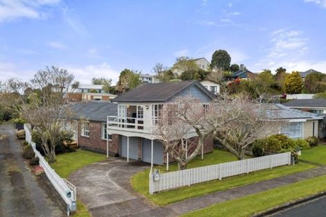 Photo of property in 35 Wesley Avenue, Frankleigh Park, New Plymouth, 4310