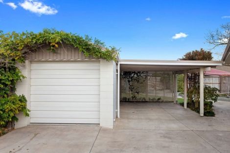 Photo of property in 2 Hudson Street, Bryndwr, Christchurch, 8053