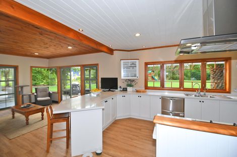 Photo of property in 28 Kaipara Flats Road, Dome Forest, Warkworth, 0981