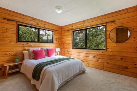 Photo of property in 10 Eagleson Street, Northcross, Auckland, 0632