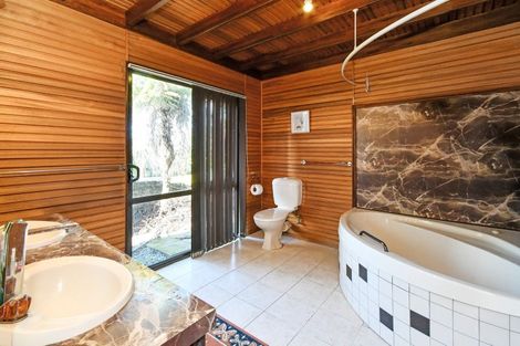 Photo of property in 1 Buncrana Place, Rosehill, Papakura, 2113