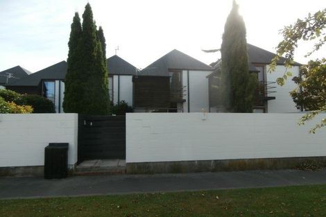 Photo of property in 2/30 Clissold Street, Merivale, Christchurch, 8014