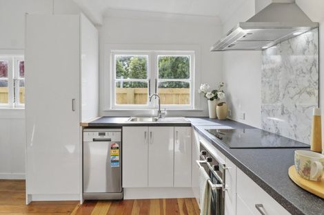 Photo of property in 7 Queens Road, Elgin, Gisborne, 4010