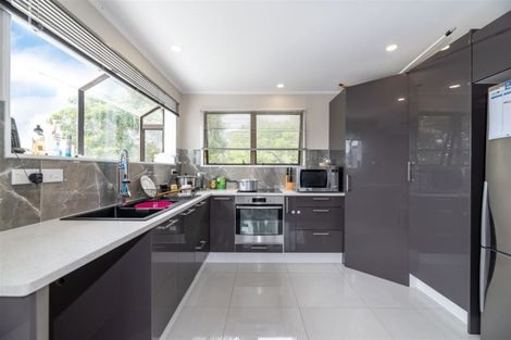 Photo of property in 33 Danube Lane, Glen Eden, Auckland, 0602