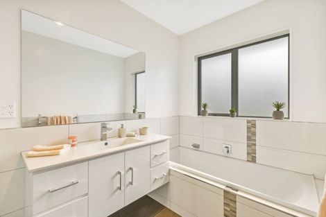 Photo of property in 21 Kilbryde Crescent, Pokeno, 2402