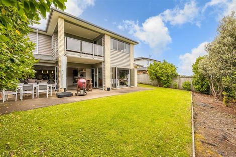 Photo of property in 22 Dawood Place, The Gardens, Auckland, 2105