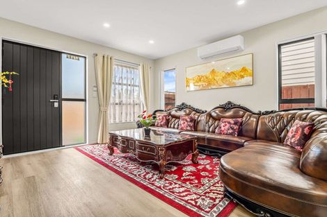 Photo of property in 6/684 Te Atatu Road, Te Atatu Peninsula, Auckland, 0610