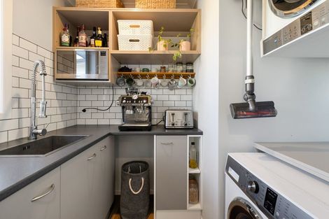 Photo of property in 25 English Street, St Andrews, Hamilton, 3200