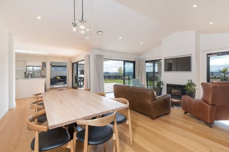 Photo of property in 17 Longbow Terrace, Flagstaff, Hamilton, 3210