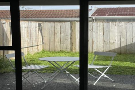 Photo of property in 10/129 St George Street, Papatoetoe, Auckland, 2025