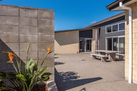Photo of property in 15 Taranui Way, Paraparaumu Beach, Paraparaumu, 5032