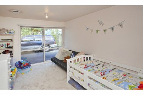 Photo of property in 97a Winters Road, Redwood, Christchurch, 8051