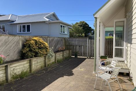 Photo of property in 60a Freyberg Street, Lyall Bay, Wellington, 6022