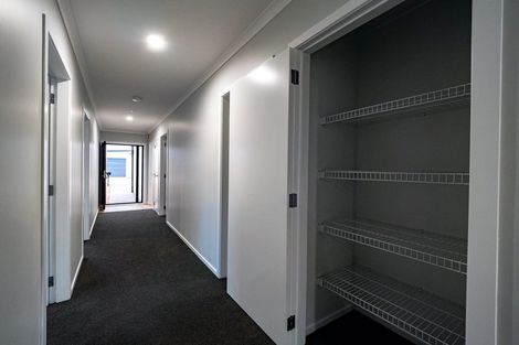 Photo of property in 8 Koru Loop, Paraparaumu, 5032