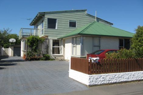Photo of property in 254 Lake Terrace Road, Shirley, Christchurch, 8061