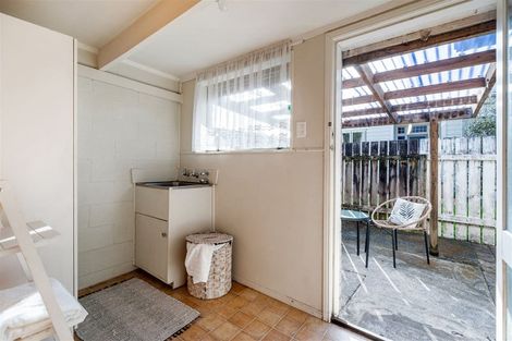 Photo of property in 2/32 Opaheke Road, Papakura, 2110