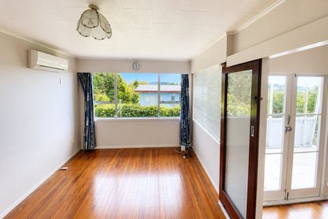 Photo of property in 118 Frankley Road, Frankleigh Park, New Plymouth, 4310