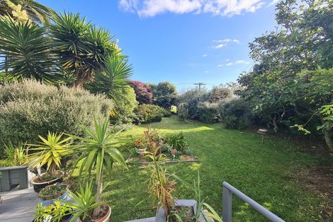 Photo of property in 13 Beach Street, Tangimoana, 4822