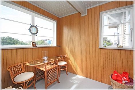 Photo of property in 11 Marine Parade South, Foxton Beach, Foxton, 4815