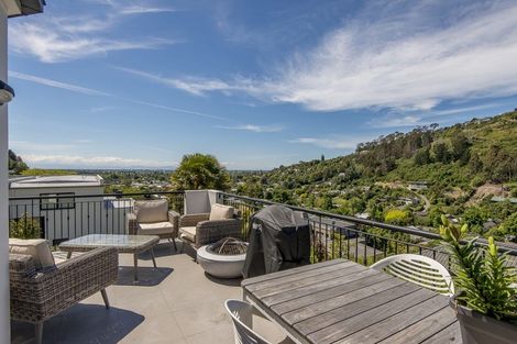 Photo of property in 10a Dalefield Drive, Cashmere, Christchurch, 8022