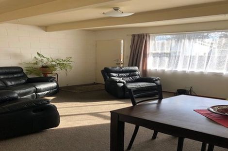 Photo of property in 1-3/554 Ruahine Street, Hokowhitu, Palmerston North, 4410