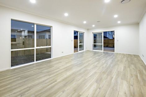 Photo of property in 17 Papareia Road, Karaka, Papakura, 2113