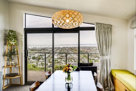 Photo of property in 13 Havelock Road, Hospital Hill, Napier, 4110