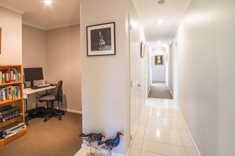 Photo of property in 3 Scarlet Lane, Redwood, Christchurch, 8051