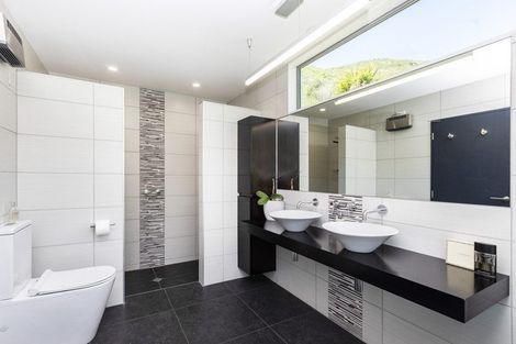 Photo of property in 1 Stonehaven Terrace, Hillsborough, Christchurch, 8022