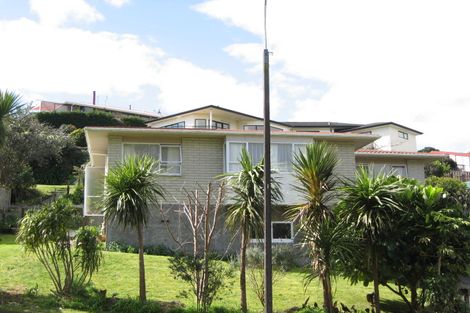 Photo of property in 17 Rossiter Crescent, Lynmouth, New Plymouth, 4310