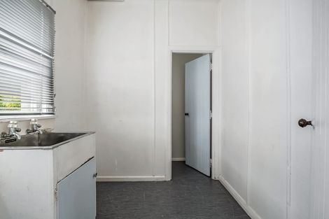 Photo of property in 9b Worcester Street, West End, Palmerston North, 4410