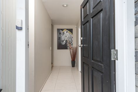 Photo of property in 23b Woodfern Crescent, Titirangi, Auckland, 0604