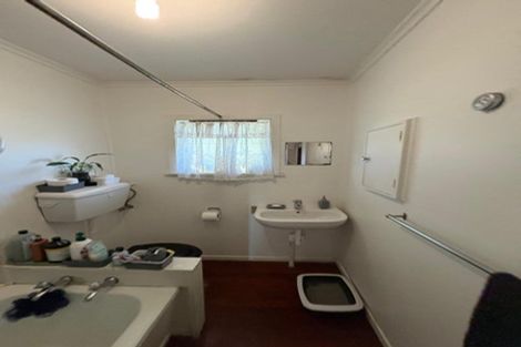 Photo of property in 6 View Road, Papakura, 2110
