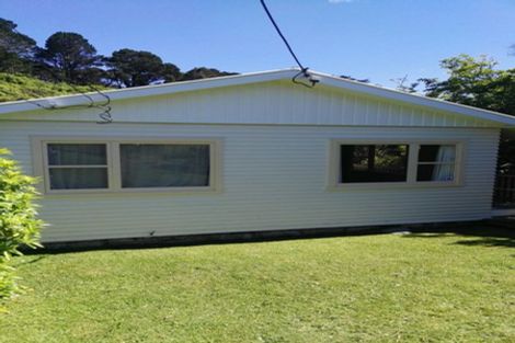 Photo of property in 8a Cross Street, Castlecliff, Whanganui, 4501