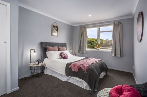 Photo of property in 18 Gear Terrace, Ranui, Porirua, 5024