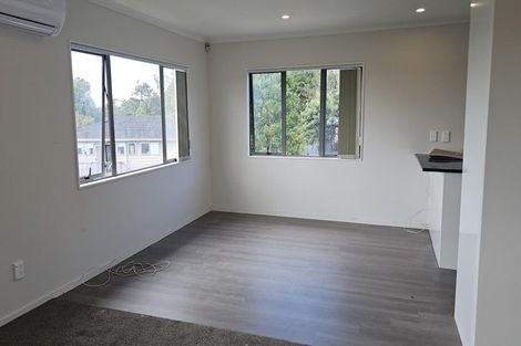 Photo of property in 283a Don Buck Road, Massey, Auckland, 0614