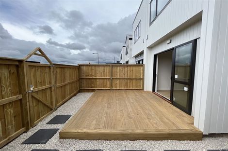 Photo of property in 11 Kaha Road, Takanini, 2110