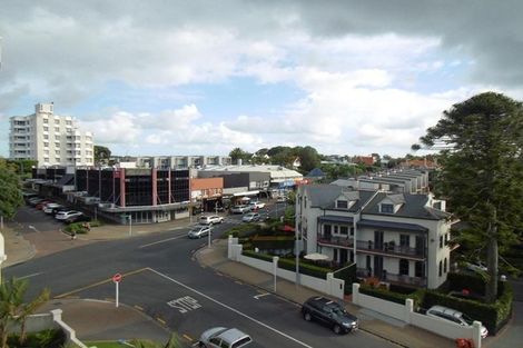 Photo of property in 175gd Hurstmere Road, Takapuna, Auckland, 0622