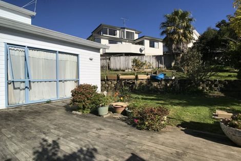 Photo of property in 21 Jacanas Place, Unsworth Heights, Auckland, 0632
